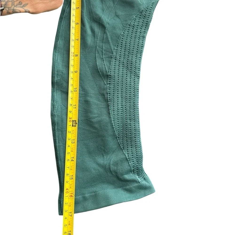 LULULEMON Forest Deep Dark Green Flow and Go Crop Leggings Sz 2 17” A223